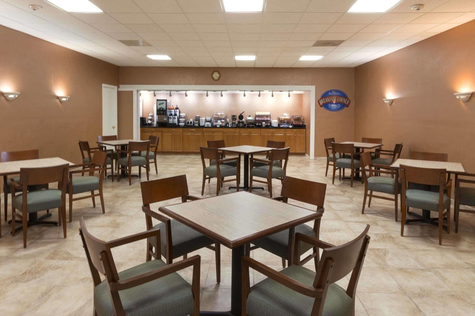 Baymont By Wyndham Salem Roanoke Area Exterior foto
